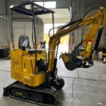 1 ton, 13.5HP RATO Mini Excavator w/ pilot control system | AGT-H15R - Image 12