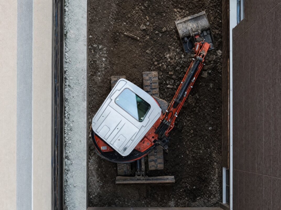 Zero Tail Swing vs Conventional Mini Excavators
